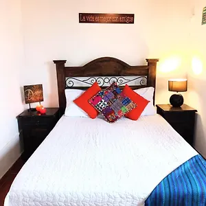 Casa Quetzalli, El Arco Antigua Pensión